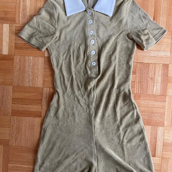 Peachy Den Romper - Picture 2 of 3